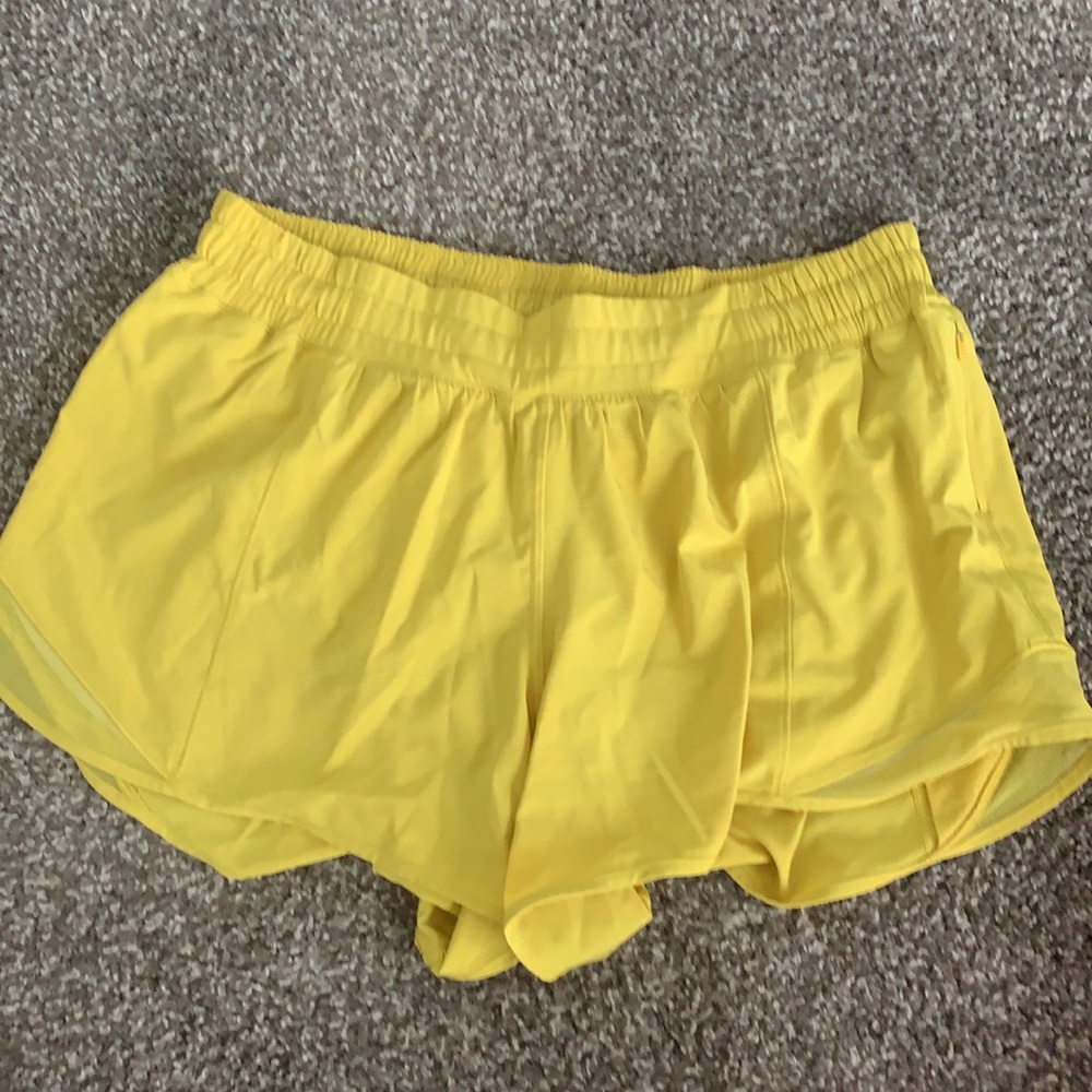 Lululemon Hotty hots, size 10